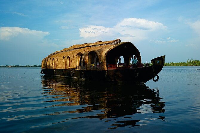 5 Days Luxury Kerala Tour with Houseboat Experience - Introduction