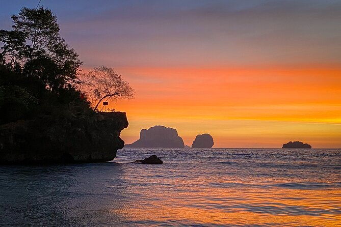 7 Islands Sunset Tour plus Bioluminescent planktons + BBQ Dinner - FAQs