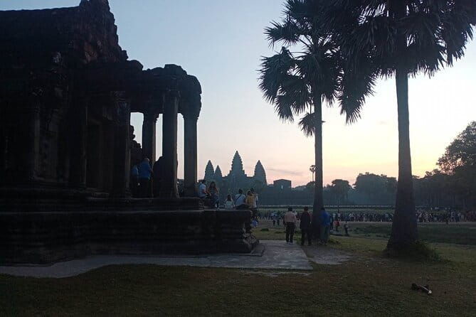 Angkor Wat & Banteay Srei 1-Day Tour - The Sum Up