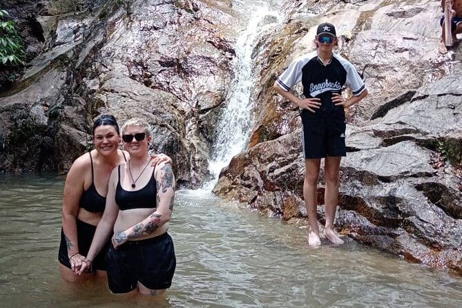 Batu Caves, Waterfalls, Hotspring, Batik & Pewter Tour with Lunch - FAQs