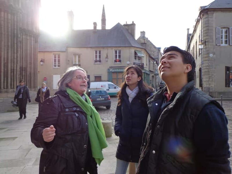 Bayeux: 9.30 DAILY 2-HOUR WALKING GROUP CITY TOUR IN ENGLISH - Frequently Asked Questions