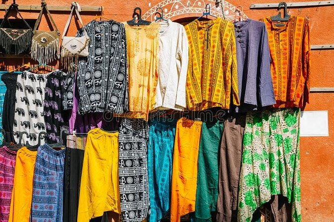 Customized Full Day Delhi Shopping Tour With Shopping Consultant - FAQ