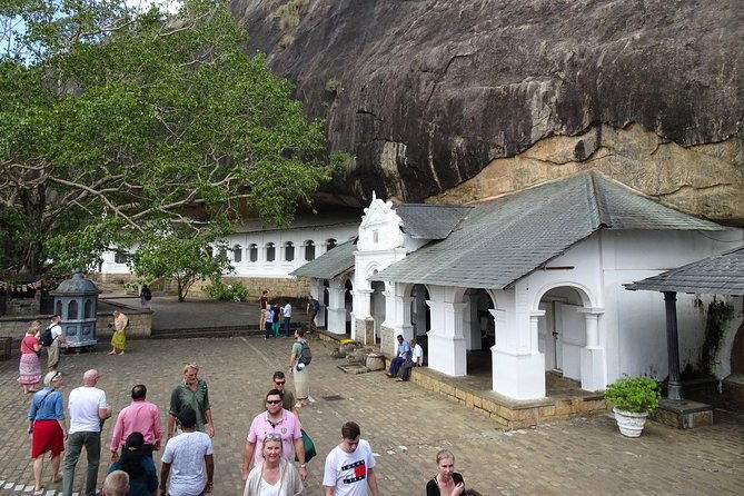 Dambulla, Sigiriya and Pidurangala Tour from Kandy - FAQ  
