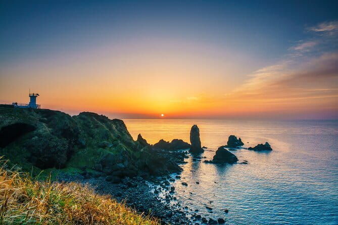 Full-Day Jeju Island UNESCO Tour for Cruise Layover Guests - From Seogwipo: Mountain Views and Waterfalls