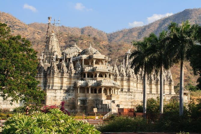 Guided Ghat Walk Experience with Boat Ride in Udaipur with a local - FAQ