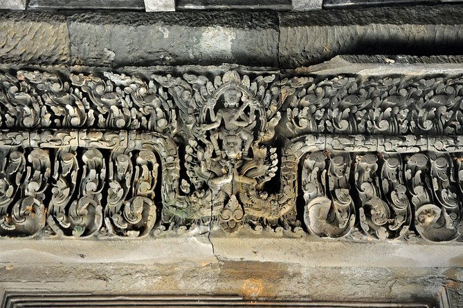 Guided Private A/C Vehicle Tour to Angkor Wat and Small Circle with Two Extras - FAQ
