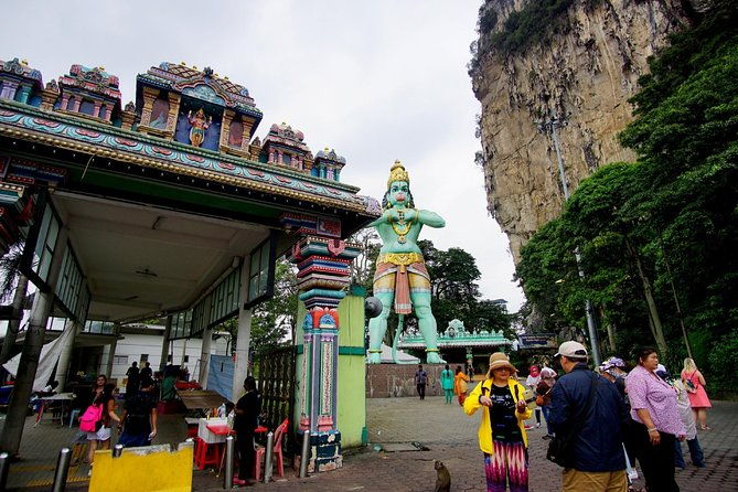 Kuala Lumpur Private Tour to Batu Caves Hotsprings And Waterfalls - Final Summary