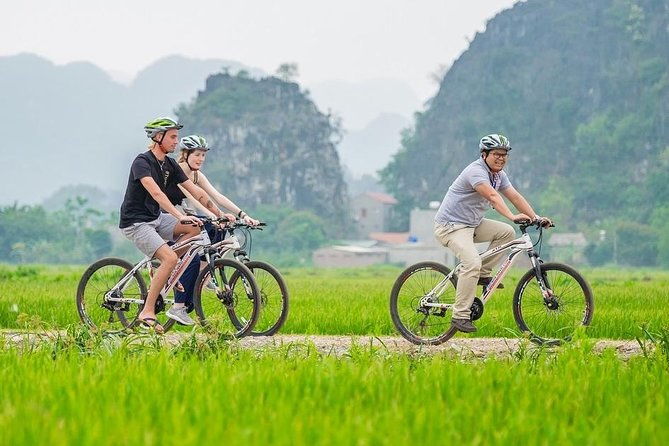 Ninh Binh Day Tour: Hoa Lu - Tam Coc - Mua Cave via Boat & Bike - Return to Hanoi  