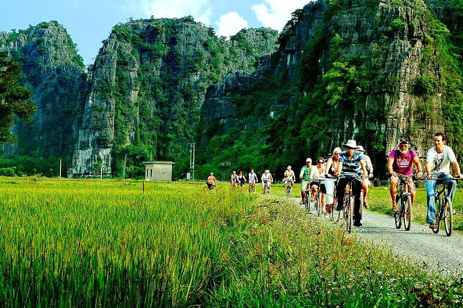 Ninh Binh Full Day Tour with Hoa Lu, Tam Coc and Mua Cave - FAQ