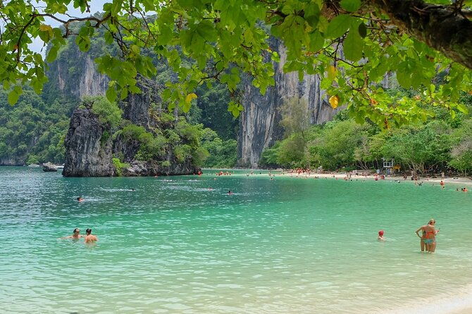 One-Day Tour at Hong Islands by Speedboat from Krabi - In Summary
