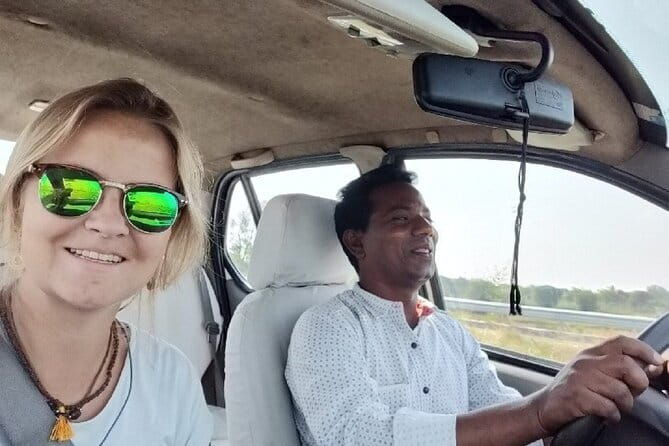 One Way Transfer From New Delhi To Agra Stress Free - FAQ