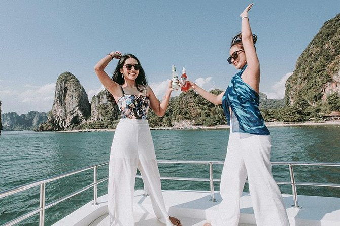 Phi Phi Islands with Sunset Party by Luxury Catamaran from Krabi - Food & Beverage Experience  