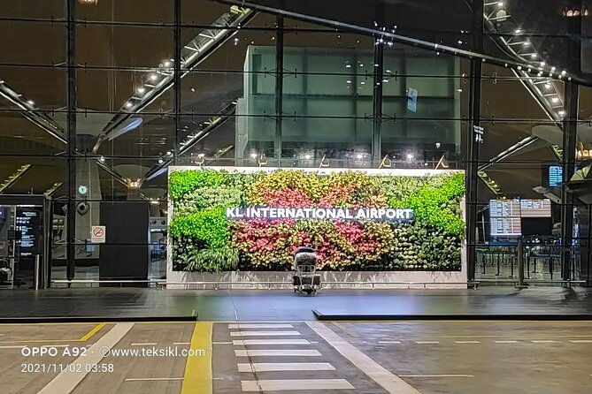Private Airport Transfer - Additional Services and Nearby Alternatives