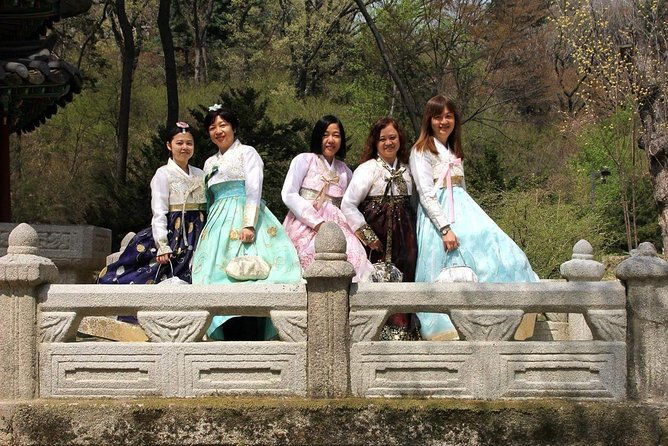 Private day tour Korea(Seoul) with Professional Photographer - In The Sum Up
