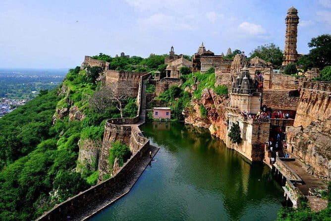 Private Day Trip to Mount Abu from Udaipur by Car - FAQs
