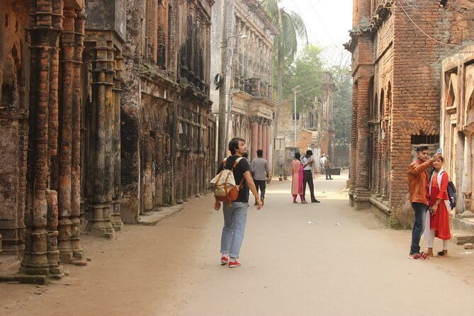 Private Guided Tour to Kawran's Bazar with Pick Up. - Authentic Insights from Past Travelers