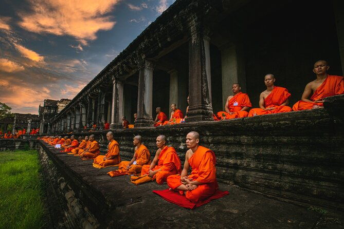Private Sunrise & Angkor Complex by English Speaking Van Driver - FAQ