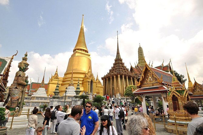 Private Tour: Grand Palace & Emerald Buddha Temple Experience - Frequently Asked Questions
