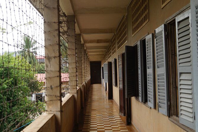 Remnants of a Khmer Rouge Era - Practical Tips for Visitors