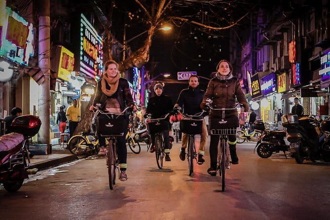Shanghai by Night with Fine Local Dinner and VIP River Cruise Experiences - FAQ