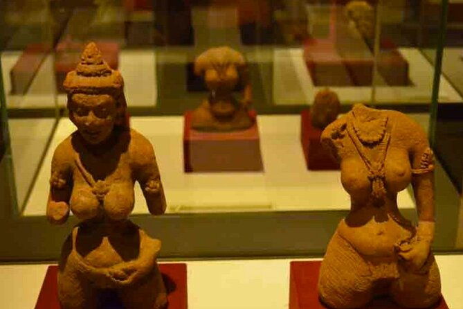 Sigiriya Rock & Cave Temple with Jeep Safari Private Day Trip - Dambulla Cave Temple & Golden Buddha: Spiritual and Artistic Marvels