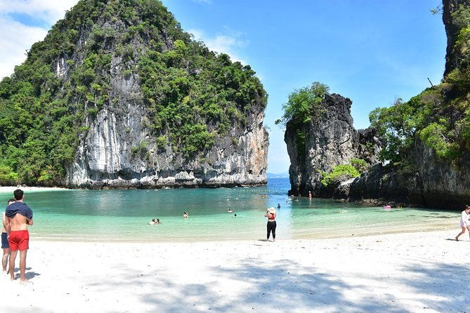 Small-Group Sea Kayaking in Ao Thalane Bay and Hong Island from Krabi - Who Is This Tour Best For?
