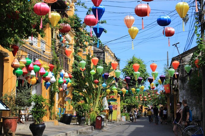 Street Food Walking Tours With Colourful Lanterns Boat Ride - Authentic Experiences and Insider Tips from Reviews
