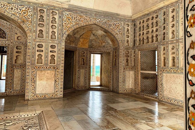 Tajmahal,Agra Fort and Baby Taj Tour From New Delhi by Car - FAQ