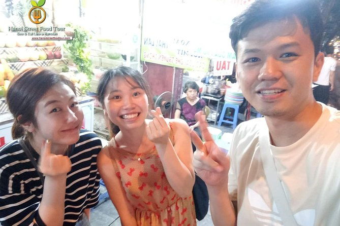 Tasting 8 Different Street Foods + Local Drink at Evening Time by Walking - The Sum Up