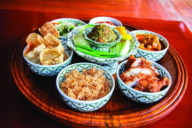 Thai Northern Style Khantoke Dinner and Cultural Show Admission Ticket - FAQs