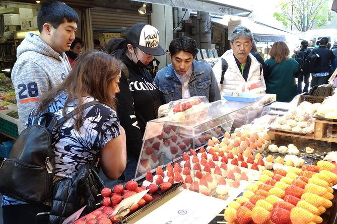 Toyosu Market Morning Tuna Auction and Tsukiji Food Tour with Licensed Guide - References