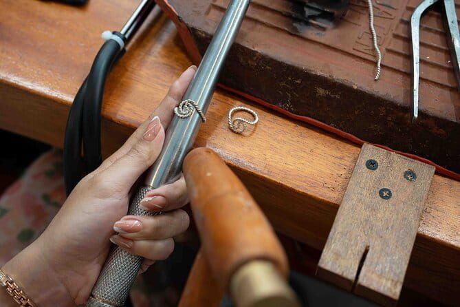 Uluwatu Silver Jewelry Class and Workshop Near GWK Culture Park - FAQs
