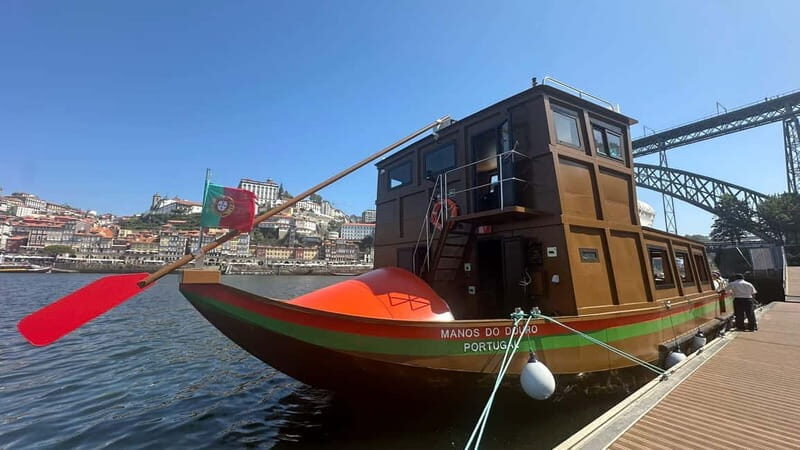 6 Bridges Cruise with 1 Port Wine tasting at Rodrigo's wine bar - What to Expect on the Day