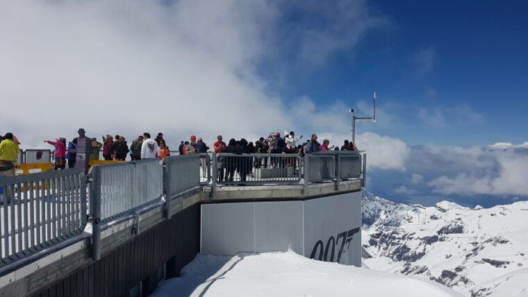 007 Elegance: Private Tour to Schilthorn from Interlaken - Exploring Mürren on the Return