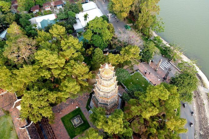 12-Day Epic Vietnam Group Tour: Hanoi, Halong Bay & Beyond - Why This Tour Offers Great Value