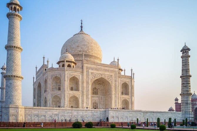 All Inclusive Taj Mahal, Agra Fort or Baby Taj Tour by SUV Car - What Makes This Tour Stand Out?