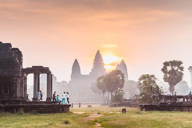 Angkor Wat Small-Group Sunrise Tour from Siem Reap - Tour The Sum Up & Return