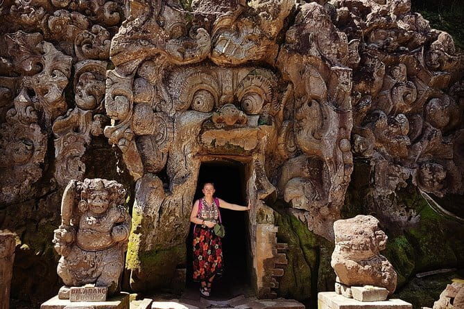 Bali Customizable Multi Language Tour with Driver-Guide - FAQs