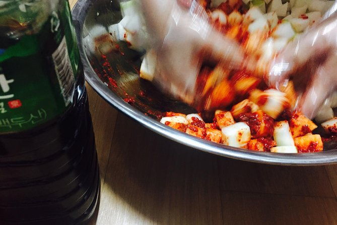 Busan Kkakdugi(Korean radish Kimchi) class with various options - Who Should Book This Tour?