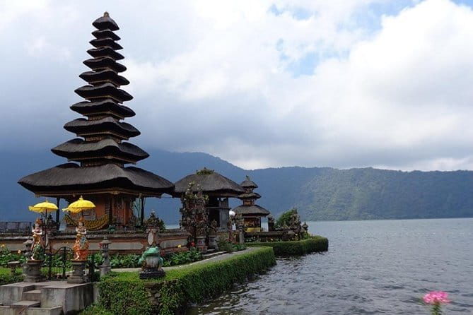 Charter a car with driver in Bali - Frequently Asked Questions