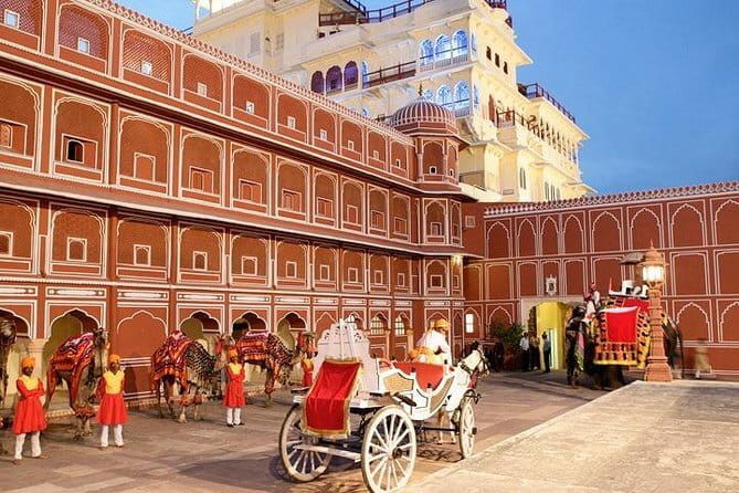 Enchanting Jaipur: Private Evening Tour of the Pink City - Transport and Practical Details
