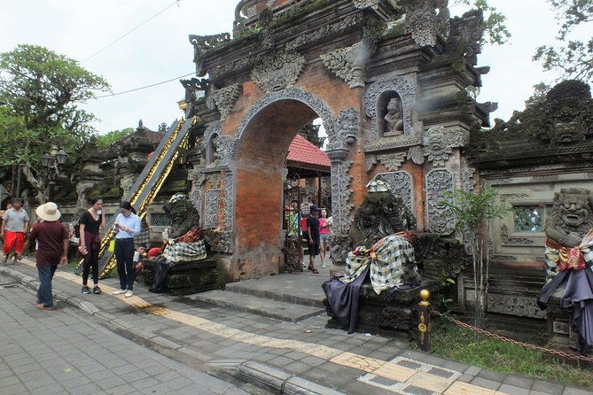 Famous Ubud villlage and Dance Tour with Rice Terrace And Waterfall Visit - FAQ