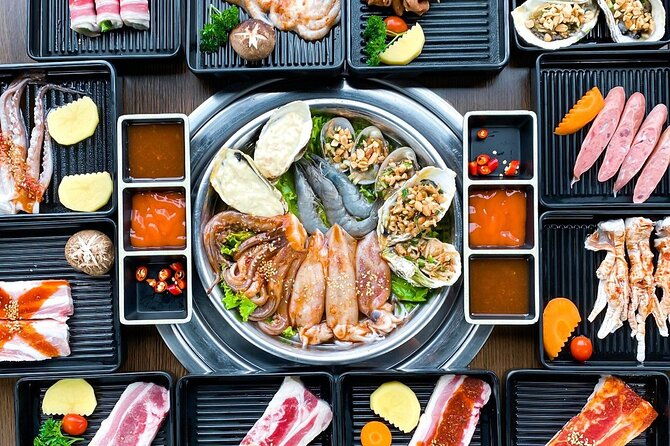 Hanoi: Amazing Water Puppet Show-Buddha Buffet (Vegan/Vegetarian) - Transport and Practicalities