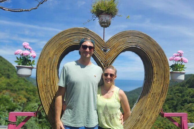 Hue to Hoi An by Car Sightseeing Hai Van Pass, Monkey Mountain - Tho Quang Fishing Port & Seafood Market