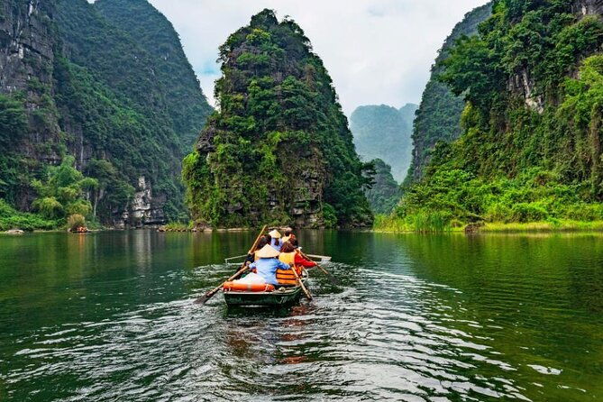 Ninh Binh full day-Hoa Lu temple & biking, Tam Coc boat trip, Dragon mountain - Who Should Consider This Tour?