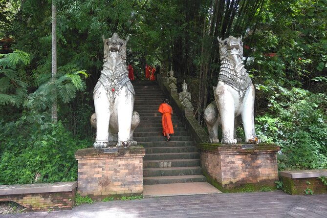 No.1 Chiang Mai: 3-Hour Monk Trail Hike to Wat Doi Suthep & Palad - FAQ