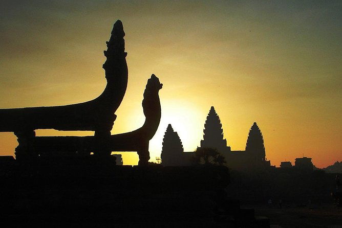 One Day tour with sunrise in car with A/C or Van & Guide. - The Sum Up