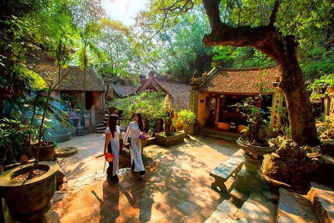 Private Full-Day Tour to Halong Bay from Hanoi - FAQs