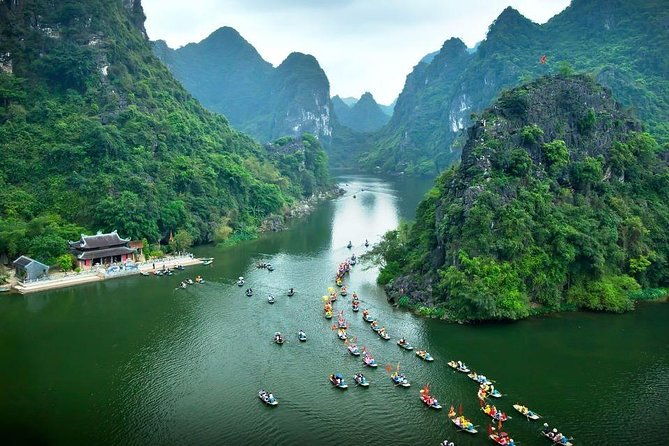 Private Hoa Lu - Tam Coc - Mua Cave with Boat Trip, Temple, Biking, Lunch - Climbing Mua Cave for the Final View