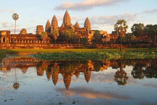 Private Kbal Spean Trekking Tour with Banteay Srei - FAQ